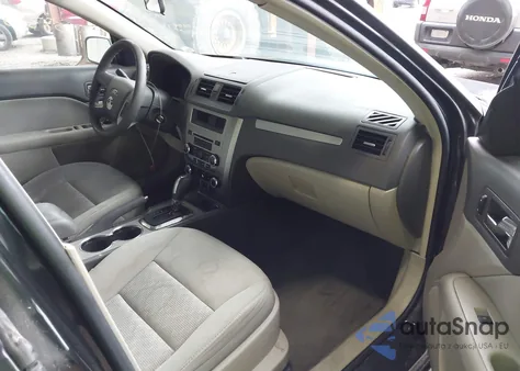 2010 Ford Fusion Se z USA, uszkodzony, nr VIN 3FAHP0HAXAR357043